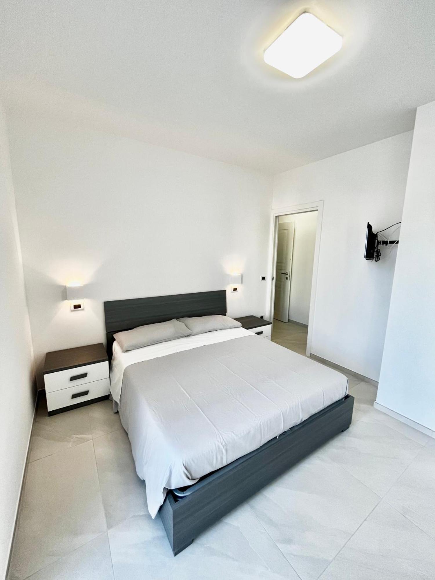 Sun Beach Apartment - New Сан-Бенедетто-дель-Тронто Экстерьер фото